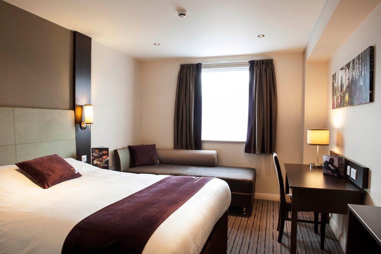 Premier Inn 弗利特 外观 照片