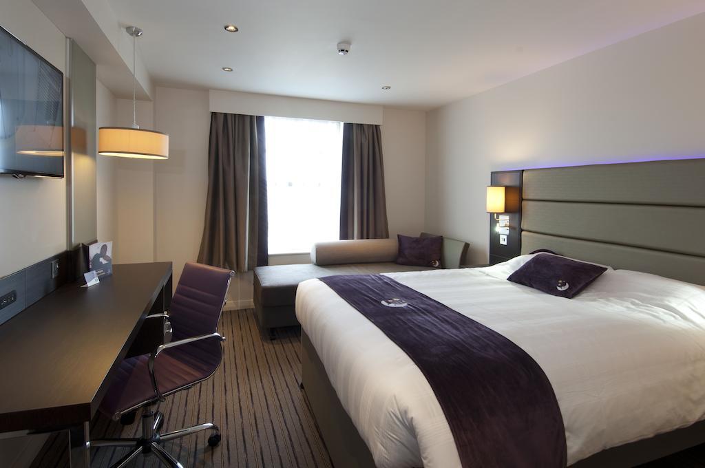 Premier Inn 弗利特 客房 照片