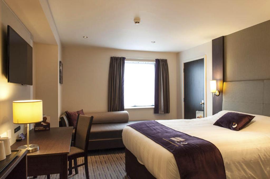 Premier Inn 弗利特 外观 照片