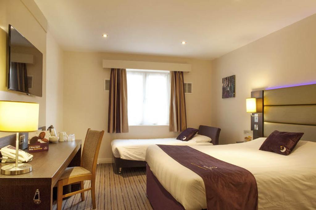Premier Inn 弗利特 外观 照片